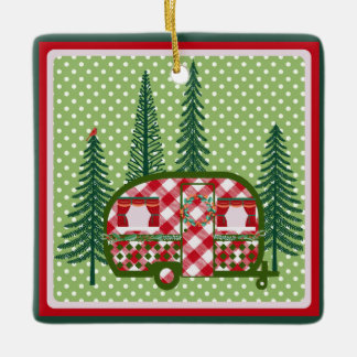 Sweet  kerstkerst met kampeerwagen keramisch ornament