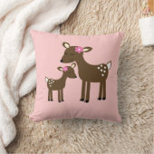 Sweet maman et bébé cerf - Coussin fille rose (Couverture)