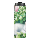 Sweet Napping White Kitten onder een Rozen Struik Thermosbeker (Voorkant)