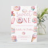 Sweet One First Birthday Photo Invitation (Debout devant)