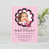 Sweet Pink Ladybug Foto Birthday Uitnodiging (Staand voorkant)