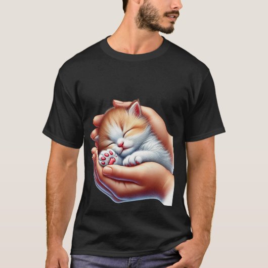 Sweet Sleeping Kitten in Hands Tiny Calico Cat  ✨ T-shirt (Voorkant)