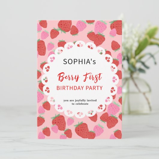 Sweet Strawberry Lace Invitation Kaart (Staand voorkant)