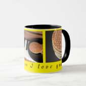 Sweet Stroopwafel Piano Mug — Cadeau pour maman (Devant droit)