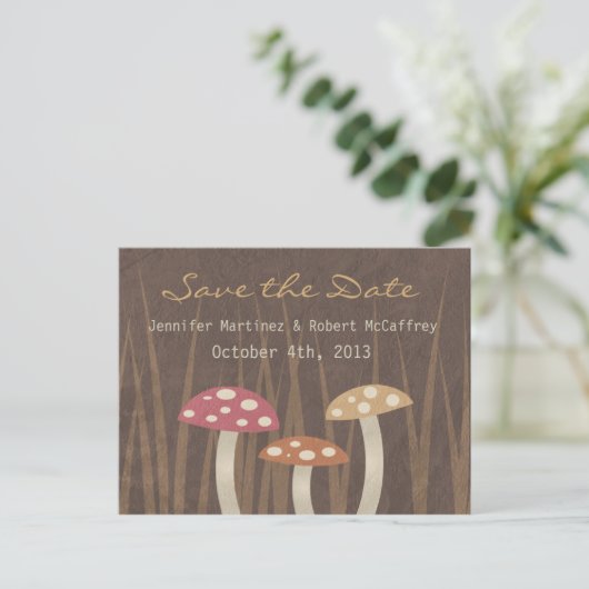 Sweet Wild Mushroom Weddenschap Save the Date Brie Aankondigingskaart (Staand voorkant)