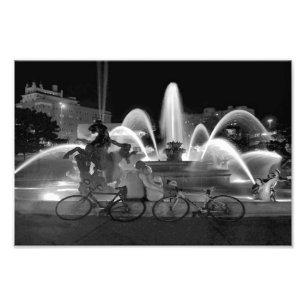 Sweethearts bij J C Nichols Fountain B W Foto Afdruk