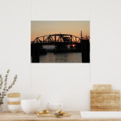 Swing Drawbridge op zonsondergang Poster (Keuken)