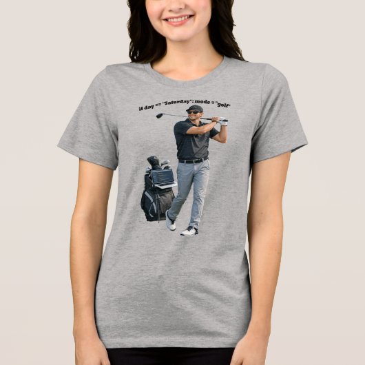 Swingende software-engineer die golf speelt URM Tri-Blend Shirt (Voorkant)