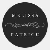 Swirly en script bruiloft zwart-wit ronde sticker (Voorkant)