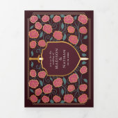 Sword & Shield Medieval Fantasy Monogram Weddensch Drieluik Uitnodiging (Cover)