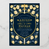 Sword & Shield Medieval Fantasy Monogram Weddensch Folie Uitnodiging (Voorkant)