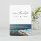 Sydney Save the Date Bondi Beach Wedding Kaart (Staand voorkant)