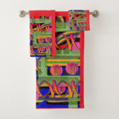 Symbolen en bloemen rode trim bad handdoek (Insitu)