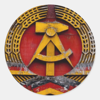 Symbool van hamer en sikkel van communist ronde sticker