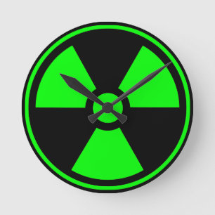 Symbool voor nucleaire radioactieve straling in gr ronde klok
