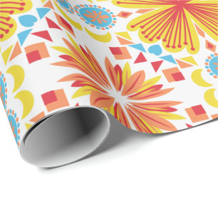 symmetrisch patroon van oranje en gele bloemen cadeaupapier