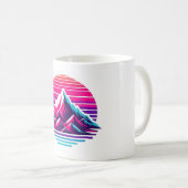 Synthwave Mountain Mug – Retro Sunset Coffee Cup (Devant droit)