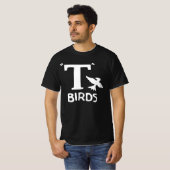 T Birds design sur un t-shirt (Devant entier)