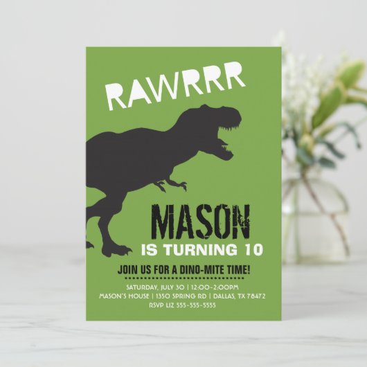 T Rex Dinosaur Boy Invitation d'anniversaire (Debout devant)