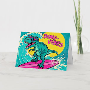 T-Rex met zonnebril en rijdend op een neon roze Folie Wenskaart