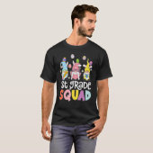 T-shirt 1ère année Squad Bunny Gnome Rabbit Oeufs Chasse T (Devant entier)