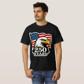 T-shirt 250 ans de conception d'aigle et de drapeau patrio (Devant entier)