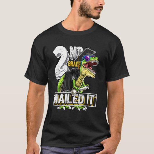 T-shirt 2e année Nail It Rex Dinosaur Graduation Cap Go (Devant)