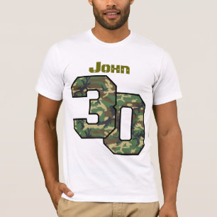 T-shirt 30ème Anniversaire Camo un nom fait sur commande