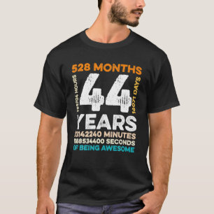 T-shirt 44 Ans 528 Mois D'Être Impressionnant 44e