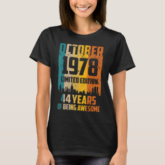 T-shirt 44e anniversaire 44 ans stupéfiant depuis octobre