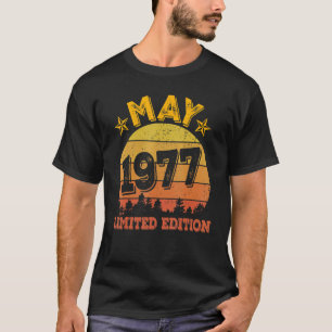 T-shirt 45e anniversaire Décorations mai 1977 45 ans Me