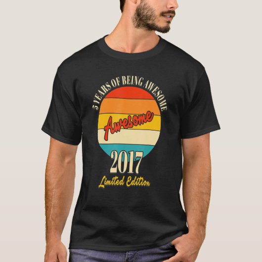 T-shirt 5 Années De Magnifique 2017 5e Anniversaire (Devant)