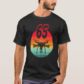 T-shirt 65e Anniversaire I Télécommande Rétro Drones Avec  (Devant)