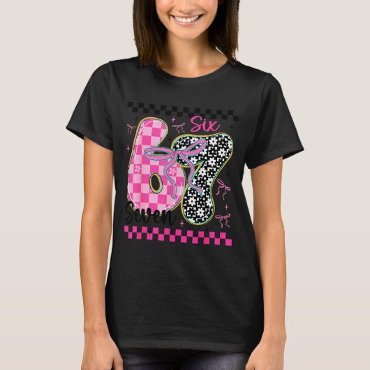 T-shirt 67 Funny Meme Filled With Hearts Six Seven Valenti (Devant)