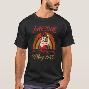 T-shirt 77e anniversaire Reine stupéfait depuis mai 1945 A