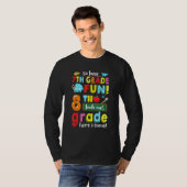 T-shirt 7e année c'était amusant 8e année me voici de reto (Devant entier)