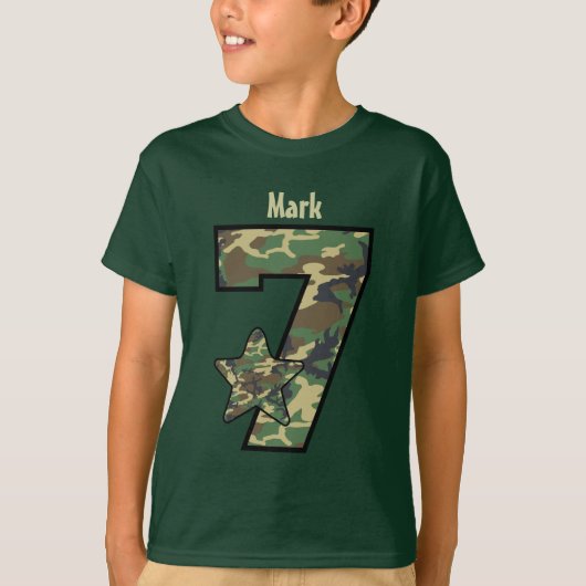 T-shirt 7ème Nom fait sur commande V01 de Camo de garçon (Devant)