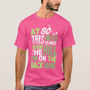 T-shirt À 80 Ans, Ce Golfeur N'Est Pas Au-Dessus De La Col