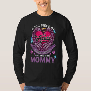 T-shirt A Big Piece of My Heart Lives In Heaven And She Is
