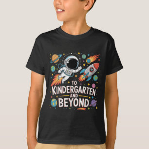 T-shirt À La Maternelle Et Au-Delà De L'Astronaut Retour À