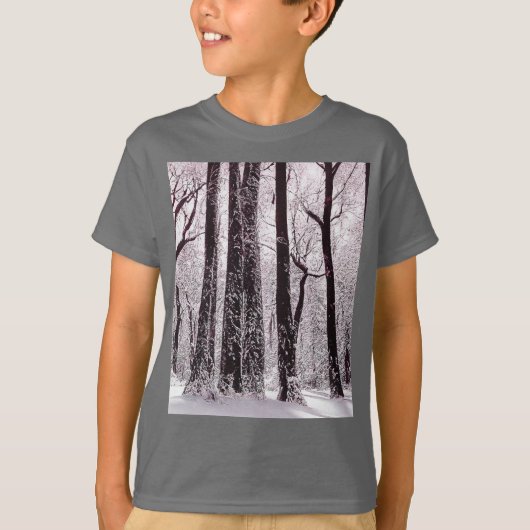 T-Shirt À LA SCÈNE HIVERNALE EN BOIS DE FORÊT (Devant)