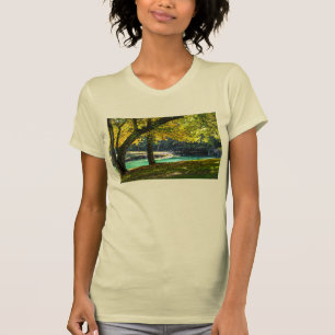 T-shirt A Place Under The Shade Tree
