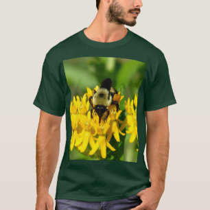 T-shirt Abeille se régalant de fleurs sauvages d'Asclépiad
