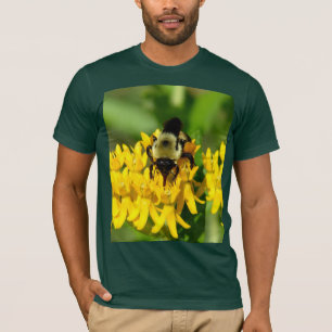 T-shirt Abeille se régalant de fleurs sauvages d'Asclépiad