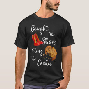 T-shirt Acheté Les Chaussures Manger Le Cookie