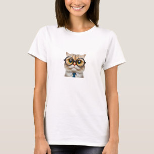 T-shirt Adorable Light Brown Tabby Cat with Glasses and Ti