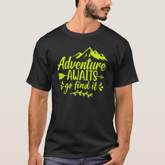 T-shirt Adventure Await Go Find It Femmes Graphic Tee - sh (Devant)