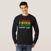 T-shirt African Flag Clenched Fist Black History Month (Devant entier)