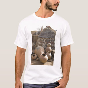 T-shirt Afrique, Afrique de l'Ouest, Ghana, Sirigu. Artisa