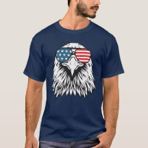 Aigle patriotique avec lunettes de drapeau américa